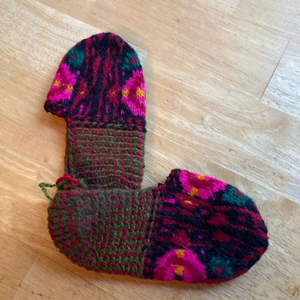 Ttraditional Dagestan Hand Knitted Warm Wool Slippers never used